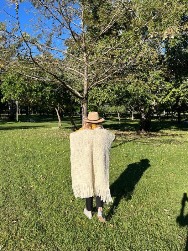 silvia-borba-ruana-flame-merino-uruguay2 Ruana FLAMÉ