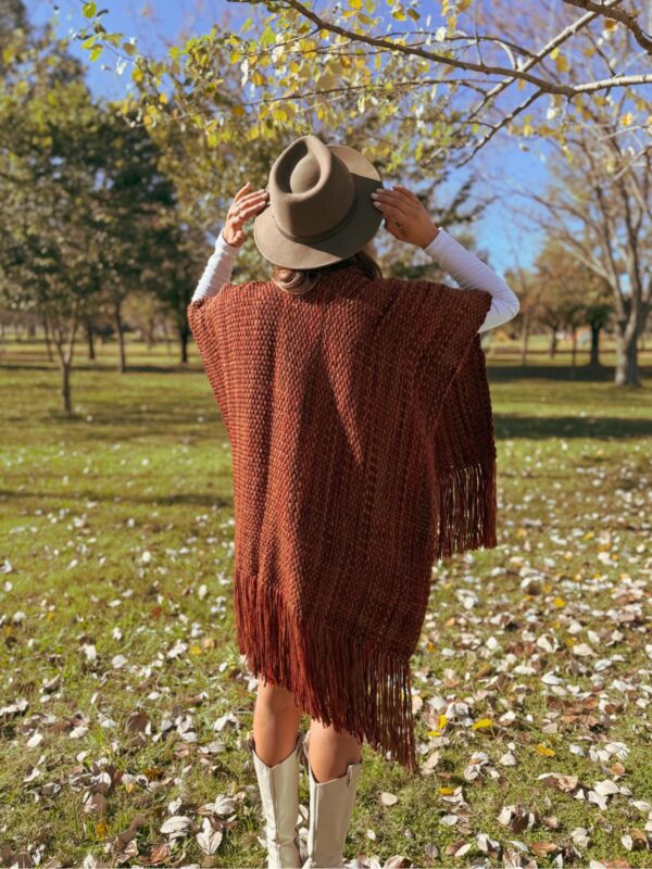 silvia-borba-ruana-merino-uruguay 5 Ruana Tierra